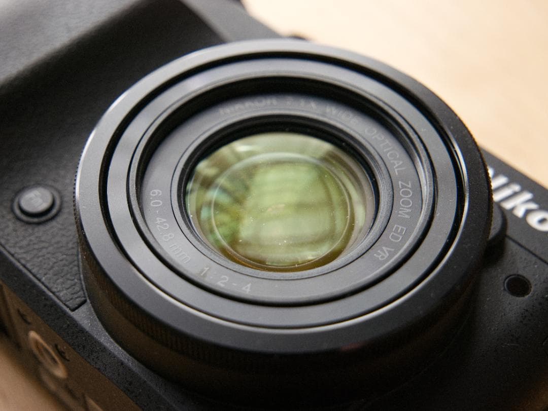 【持病あり】Nikon Coolpix P7700