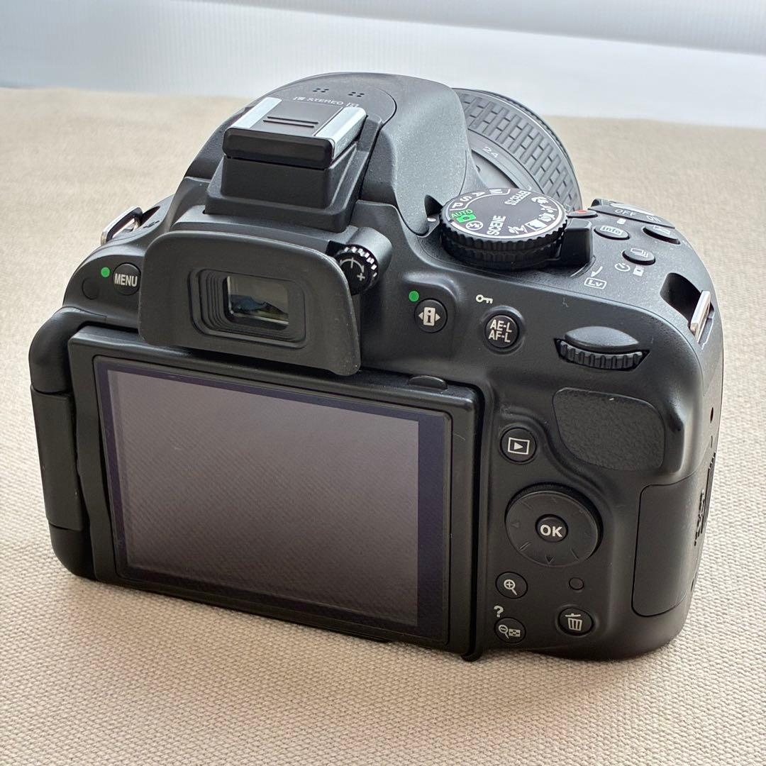 Nikon D5200 デジタル一眼レフ カメラ