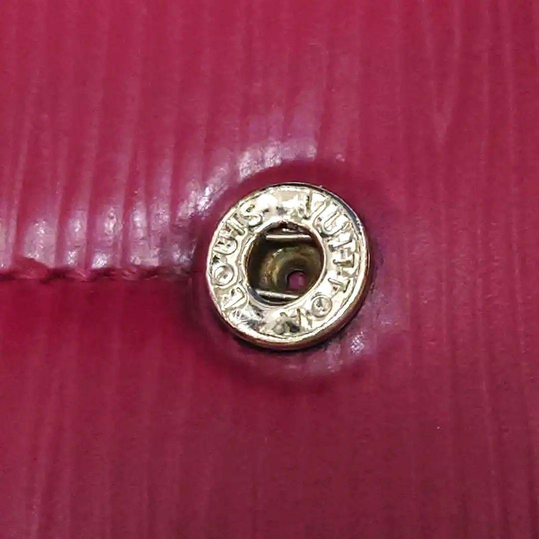 【極美品／新型】ルイヴィトン☆エピ☆ポルトフォイユ・サラ☆フーシャ