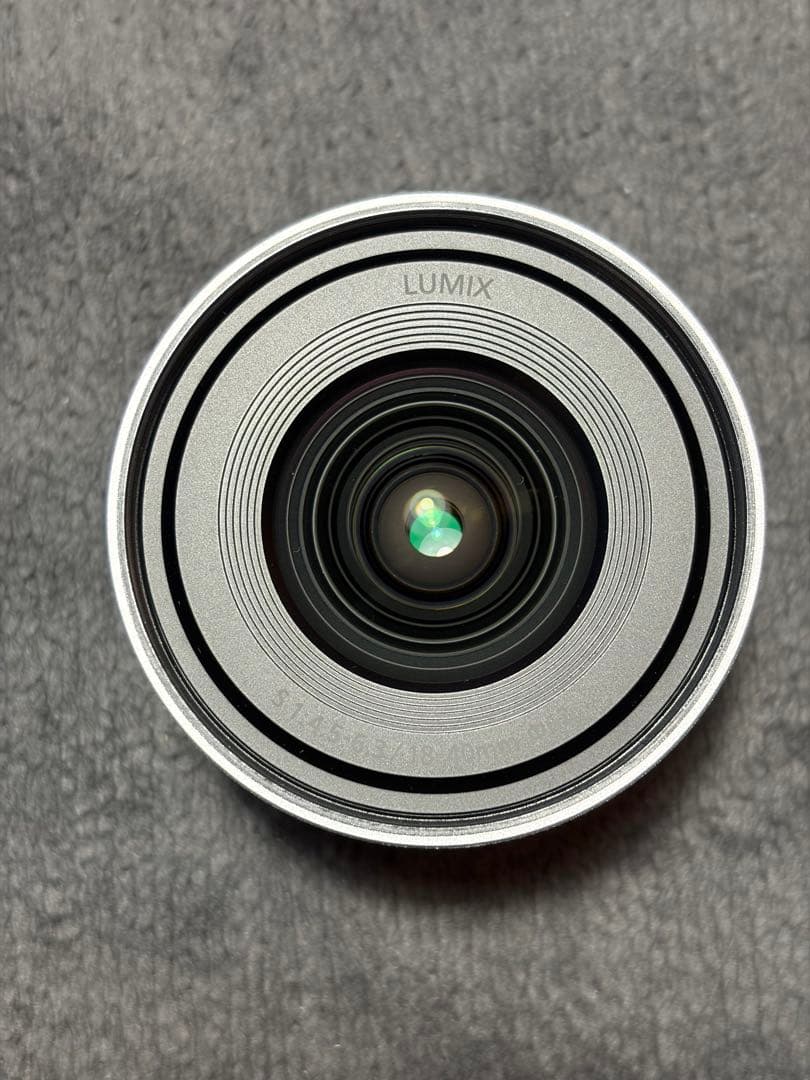 希少 LUMIX 18-40mm レンズ　シルバー