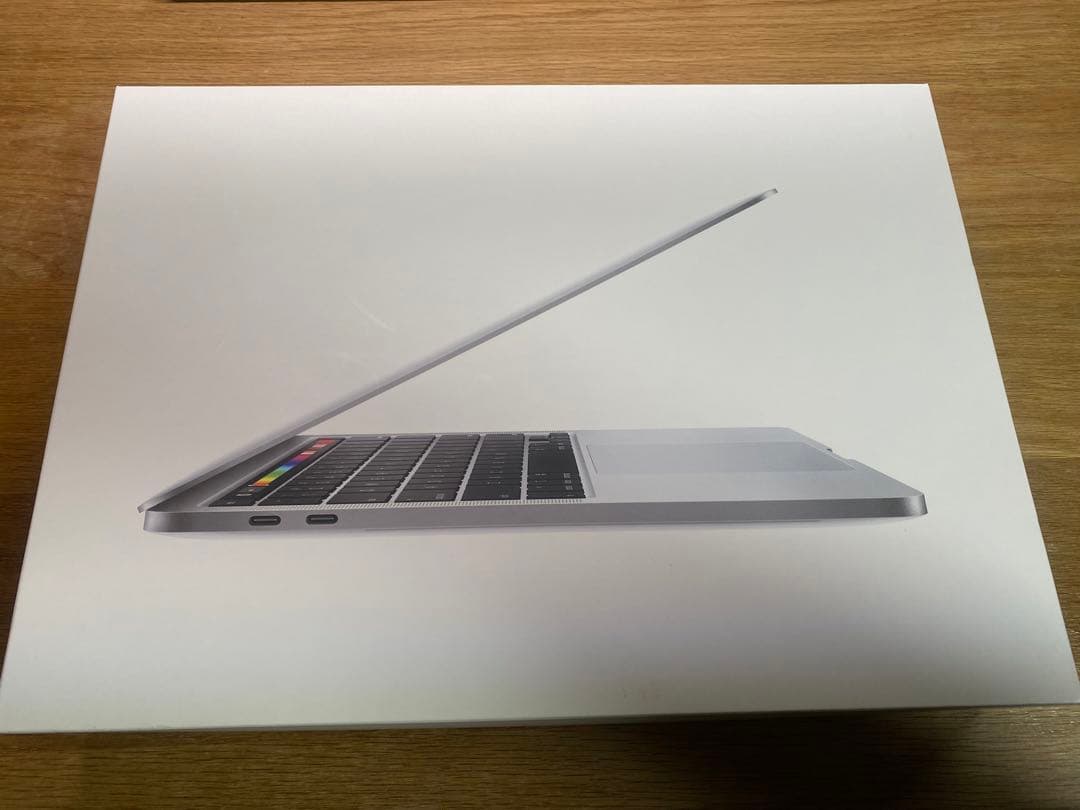 2020年モデルMacBook pro Touch Bar 13インチ、US配列