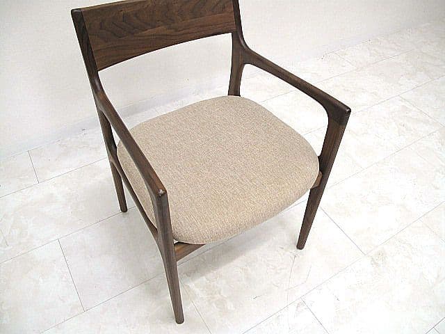 展示品　リグナ ソアーアームチェア　ウォールナット　ダイニングチェア　約5.2万