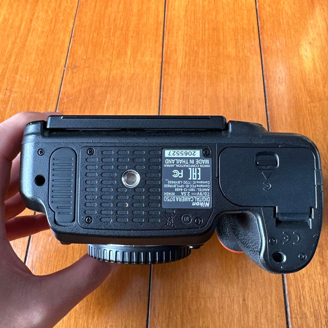Nikon D750 デジタル一眼レフカメラ 本体　ボディ