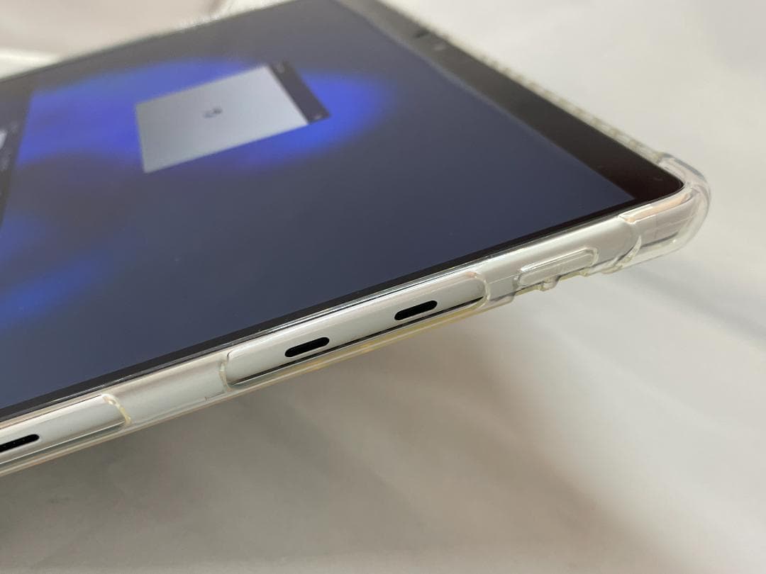 Surface Pro8　Core i5・16GB・LTE・キーボード・ペン付き