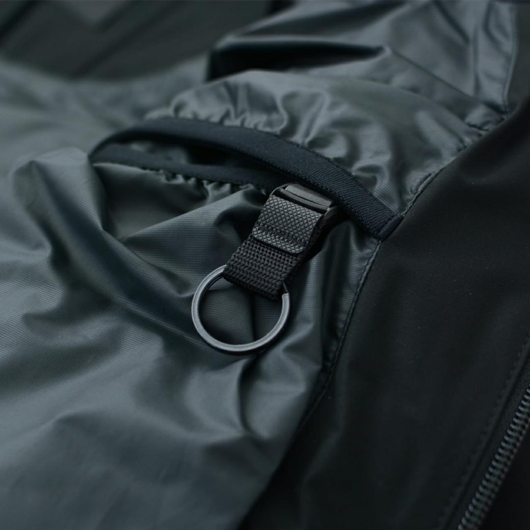 未使用 デサント オルテライン マウンテニア 水沢ダウンジャケット M ブラック