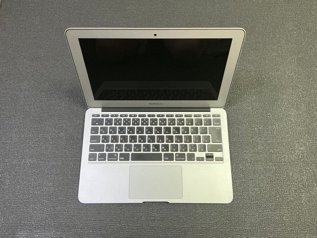 動作美品　MacBook Air A1465