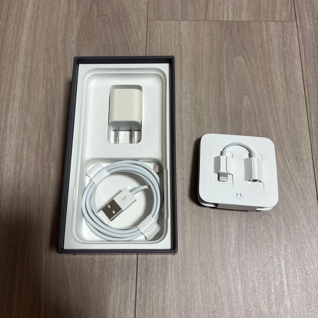 iPhone8 256GB 美品　ブラック　箱付き　新品保護フィルム付き