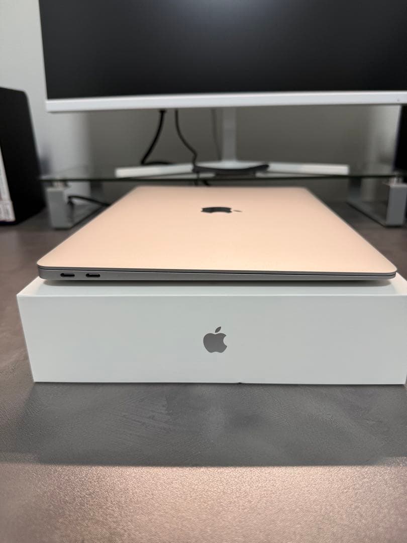 【美品】MacBook Air M1シルバー