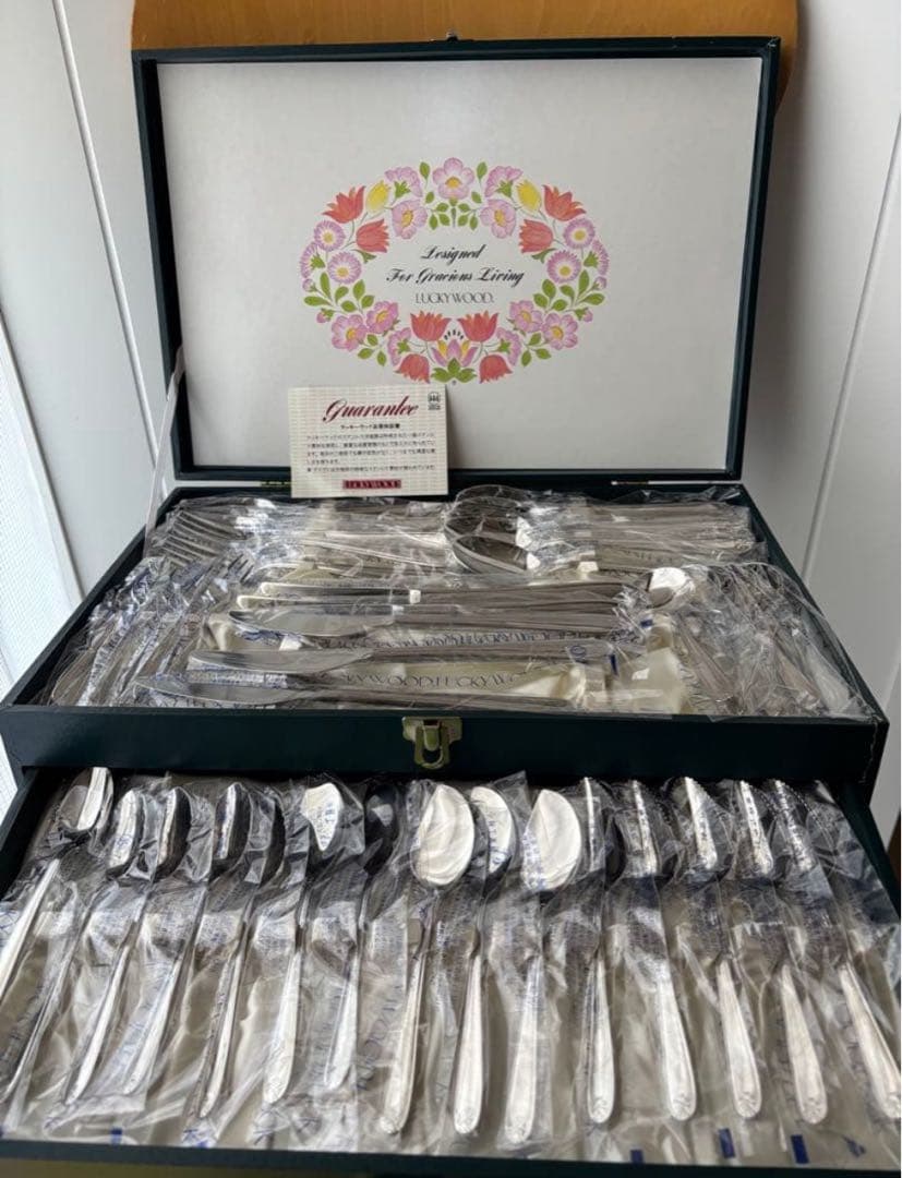 Blossomラッキーウッド　カトラリーセット ステンレススチール 40点
