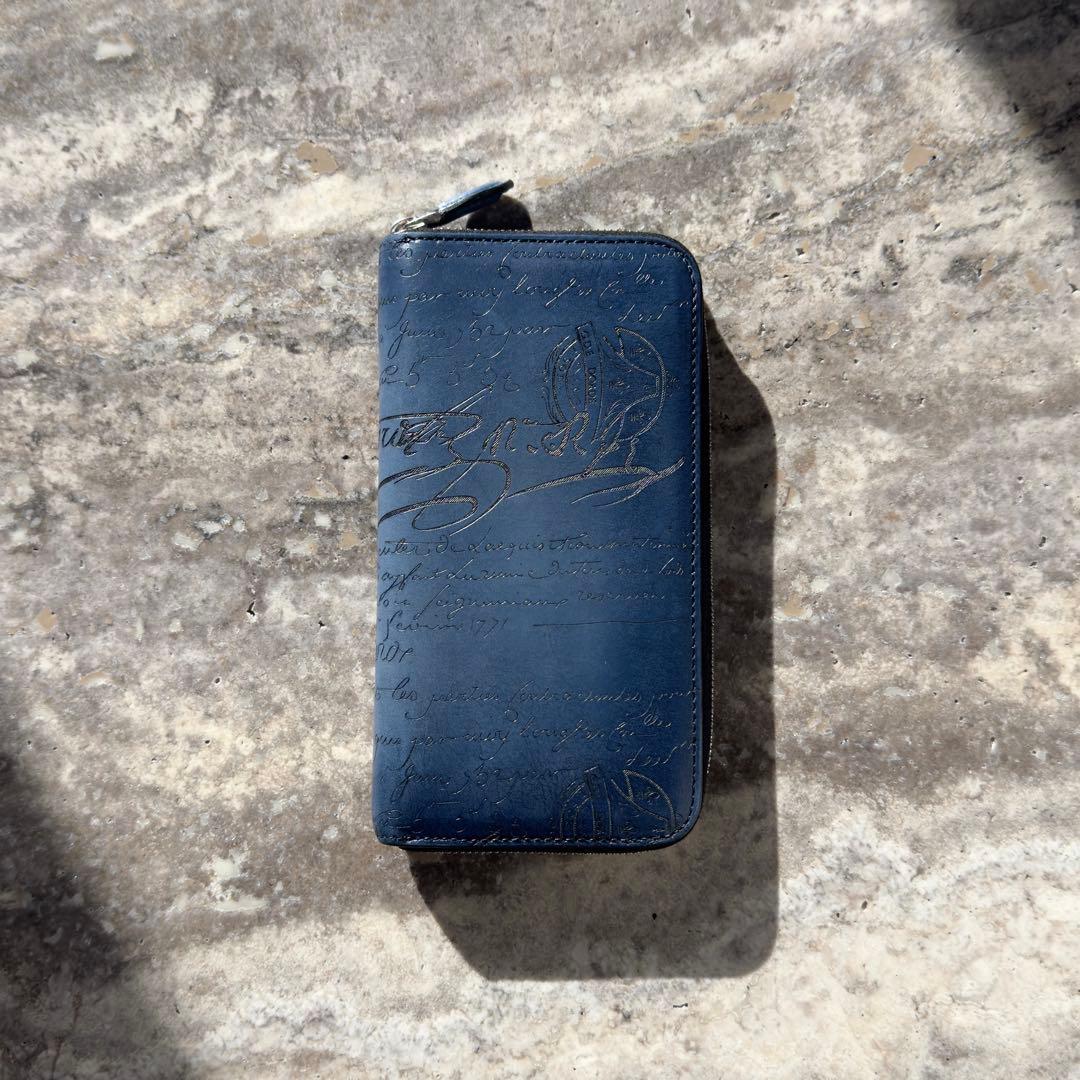 定価20.6万円 ベルルッティ イタウバ スクリットレザー長財布 アヴェイロ