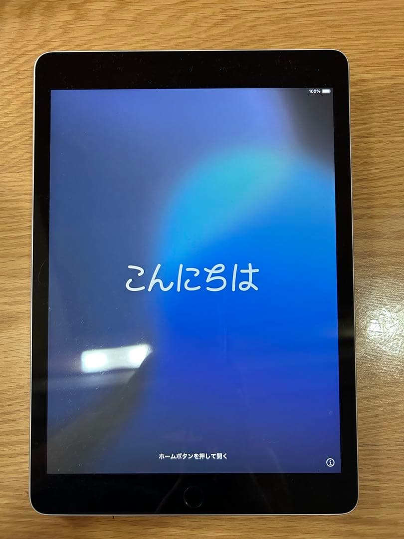 ⭐︎バジル　iPad (第9世代) 64GB
