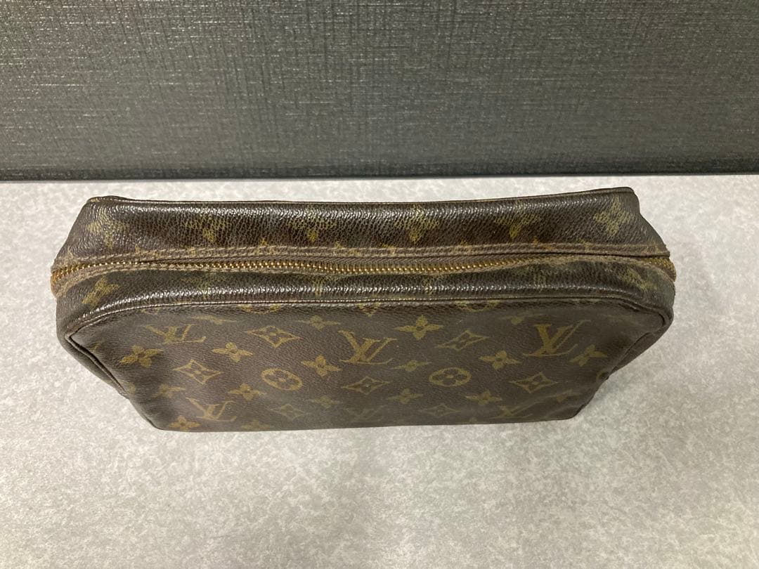 ルイヴィトン トゥルーストワレット28 ポーチ モノグラム