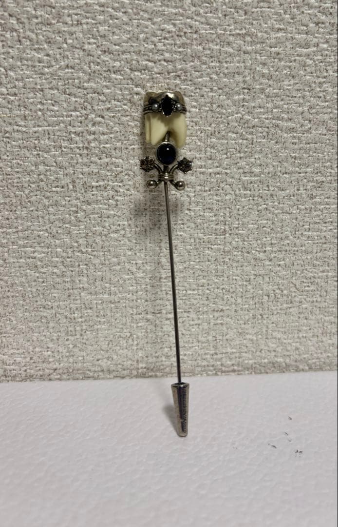 Alexander McQueen ブローチ