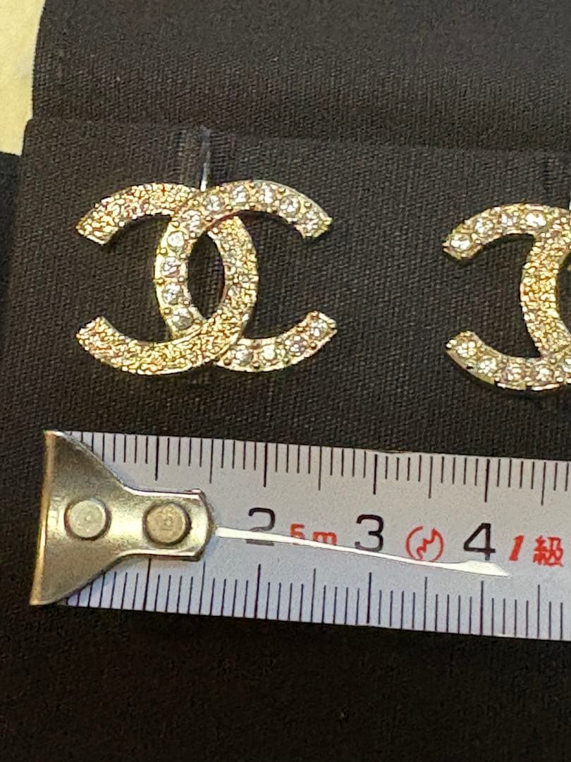 最終　から少し値下げしてみたこれがホンマのラスト CHANEL シャネル　ピアス