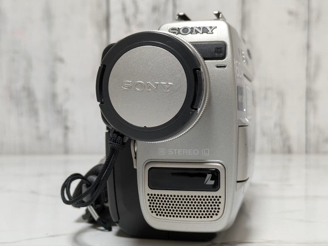 SONY　DCR-TRV9　MiniDV対応　化粧箱付き