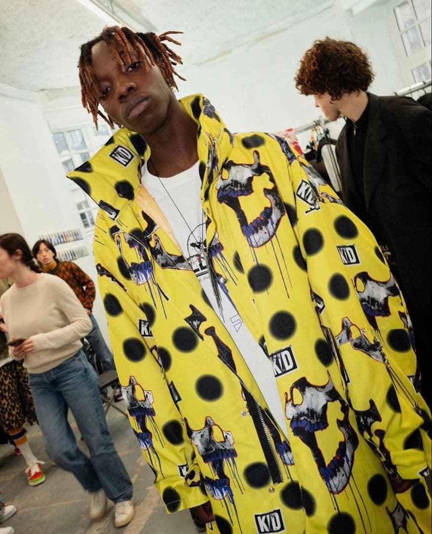 ジャケット・アウター KIDILL SKULL PRINT MODS COAT YELLOW