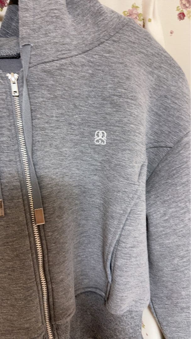 snidelスウェットミニセットアップ