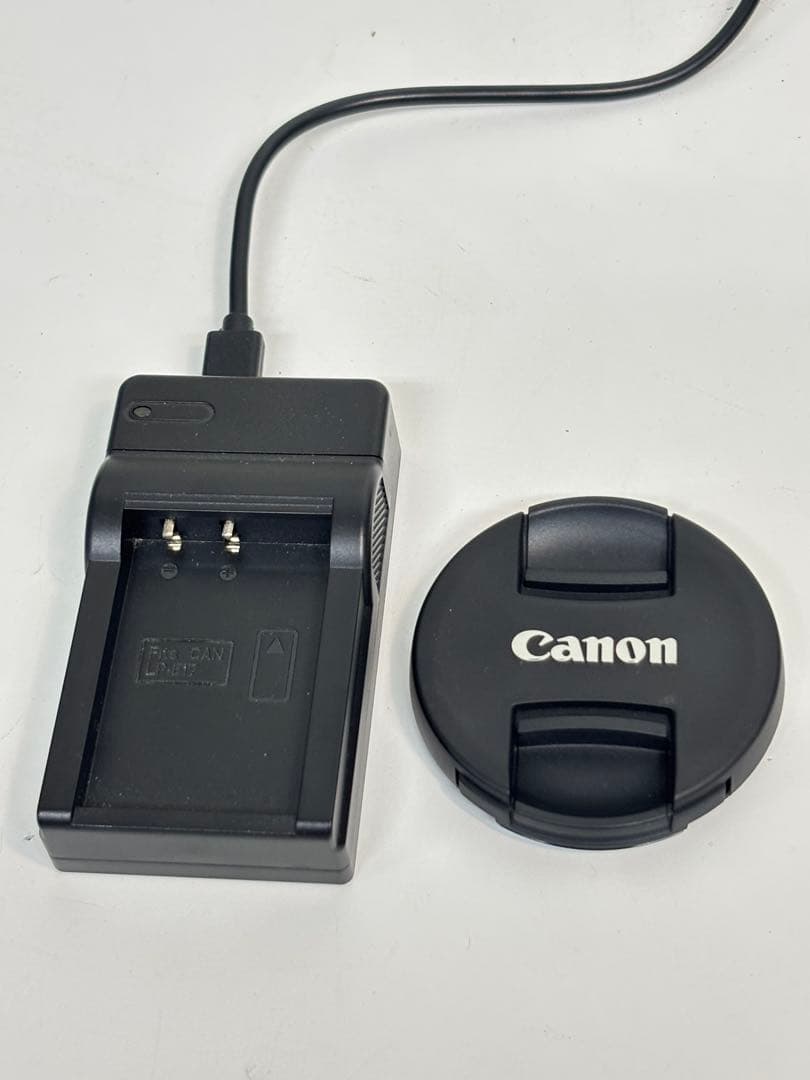 デジタルカメラ Canon EOS kiss x9 EF-S 18-55mm 19277