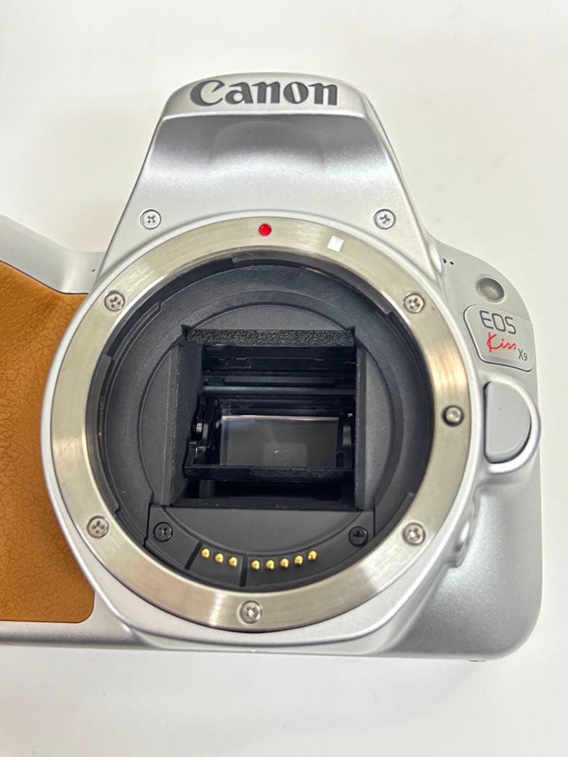 デジタルカメラ Canon EOS kiss x9 EF-S 18-55mm 19277