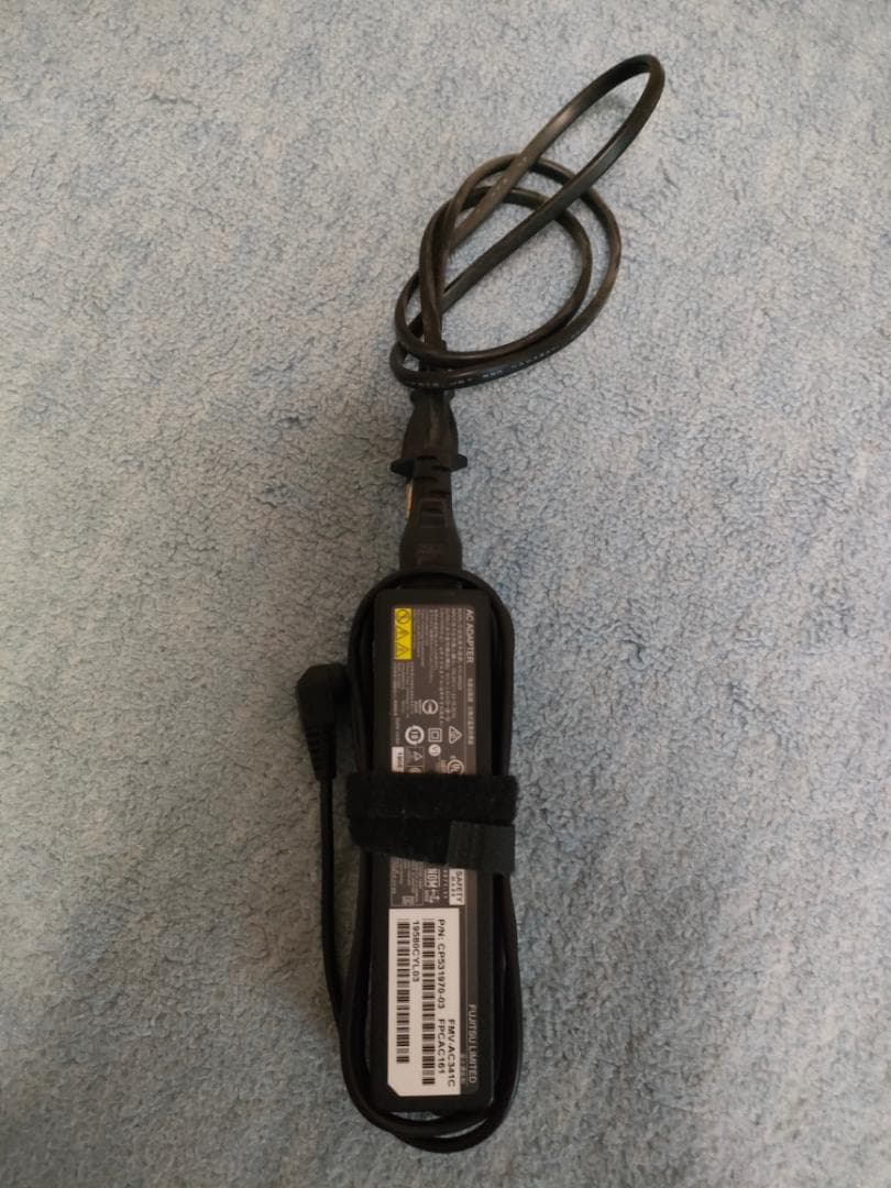 FUJITSU 富士通 FMV LIFEBOOK S937/R