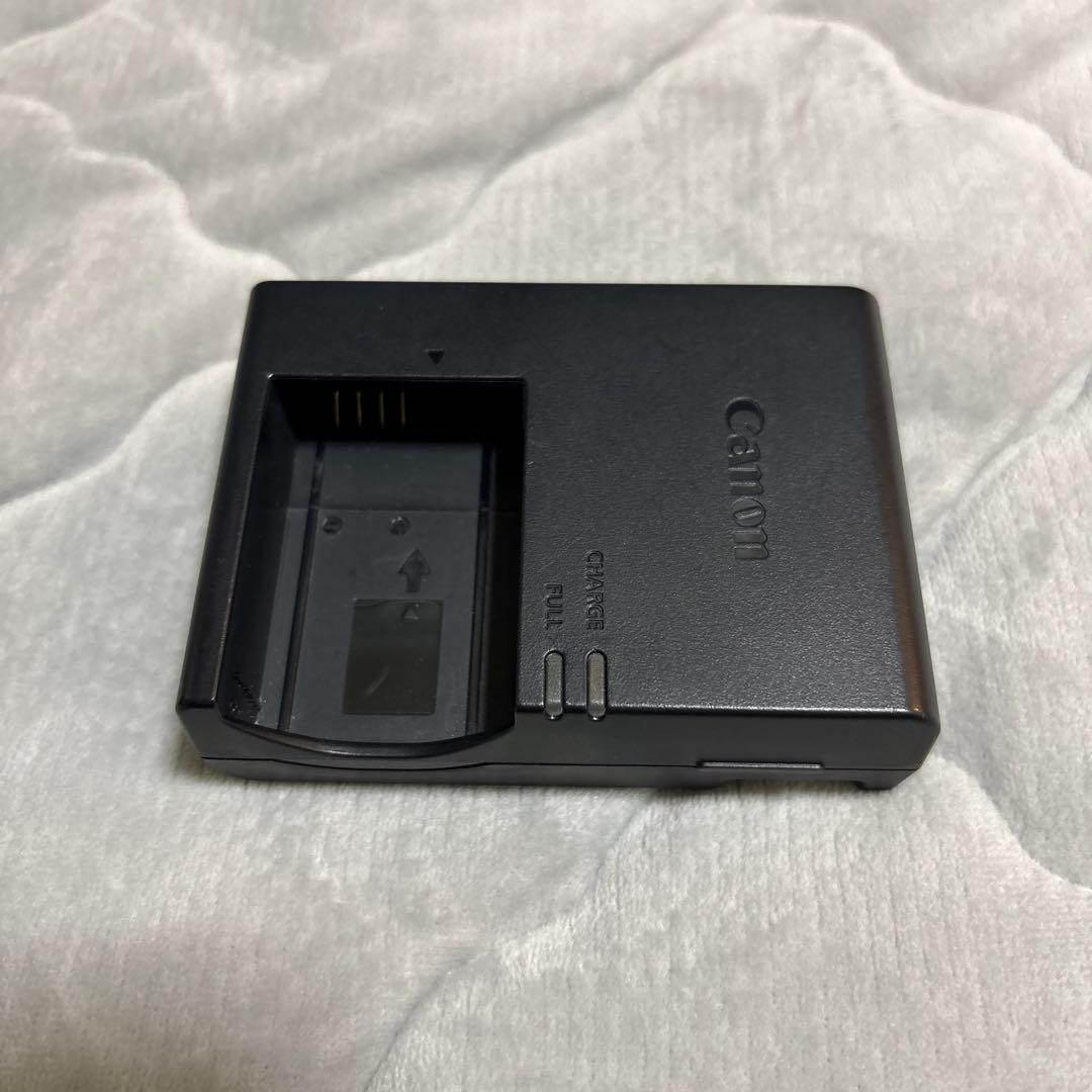 Canon EOS Kiss X9 ダブルズームキット