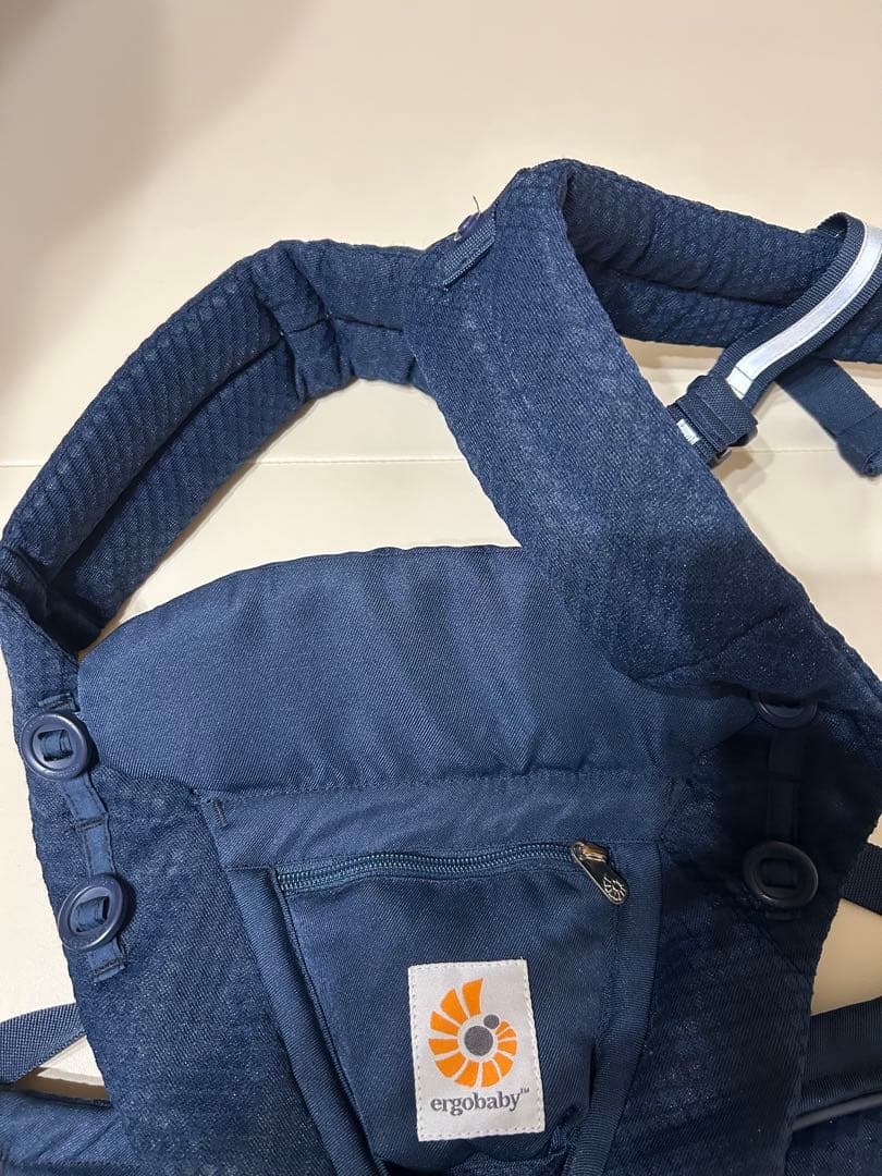 美品　エルゴベビー オムニブリーズ 抱っこ紐 ネイビー　ミッドナイトブルー