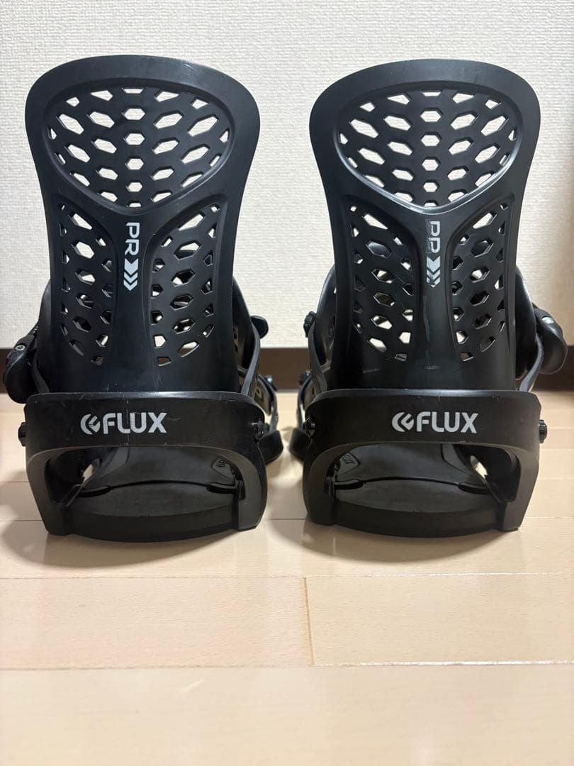 FLUX PR M ブラック スノーボード ビンディング
