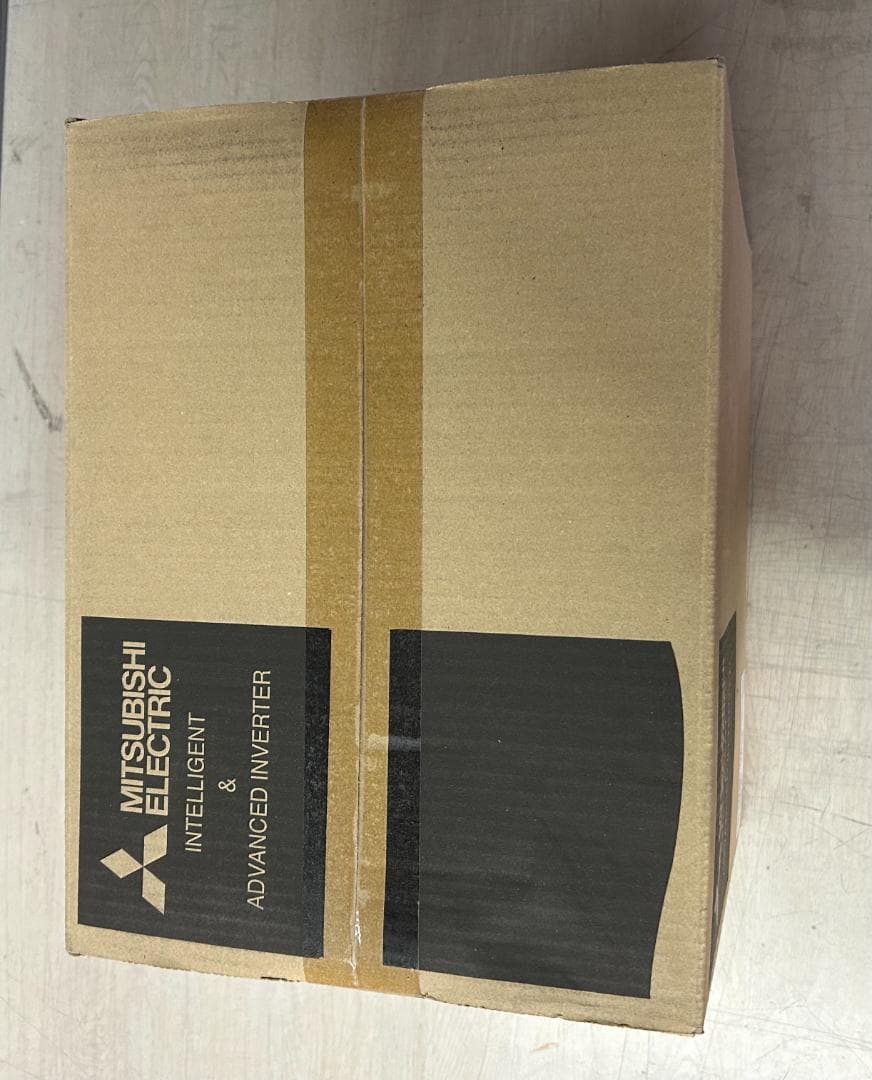 三菱インバーター FR-D720-11K