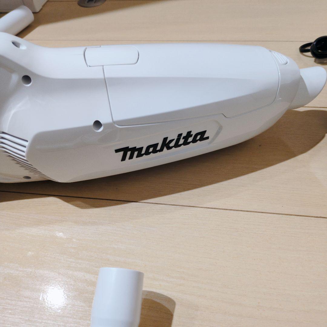 Makita CL107FDSHW 掃除機 バッテリー・充電器・紙パック30付