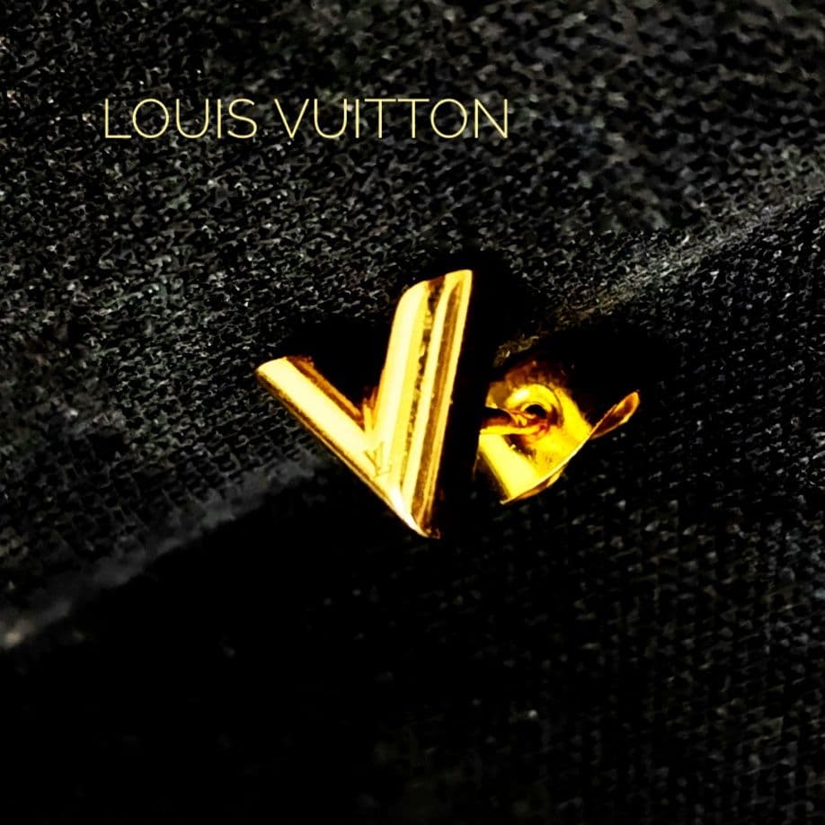 ルイヴィトン LOUISVUITTON ピアス エッセンシャルv