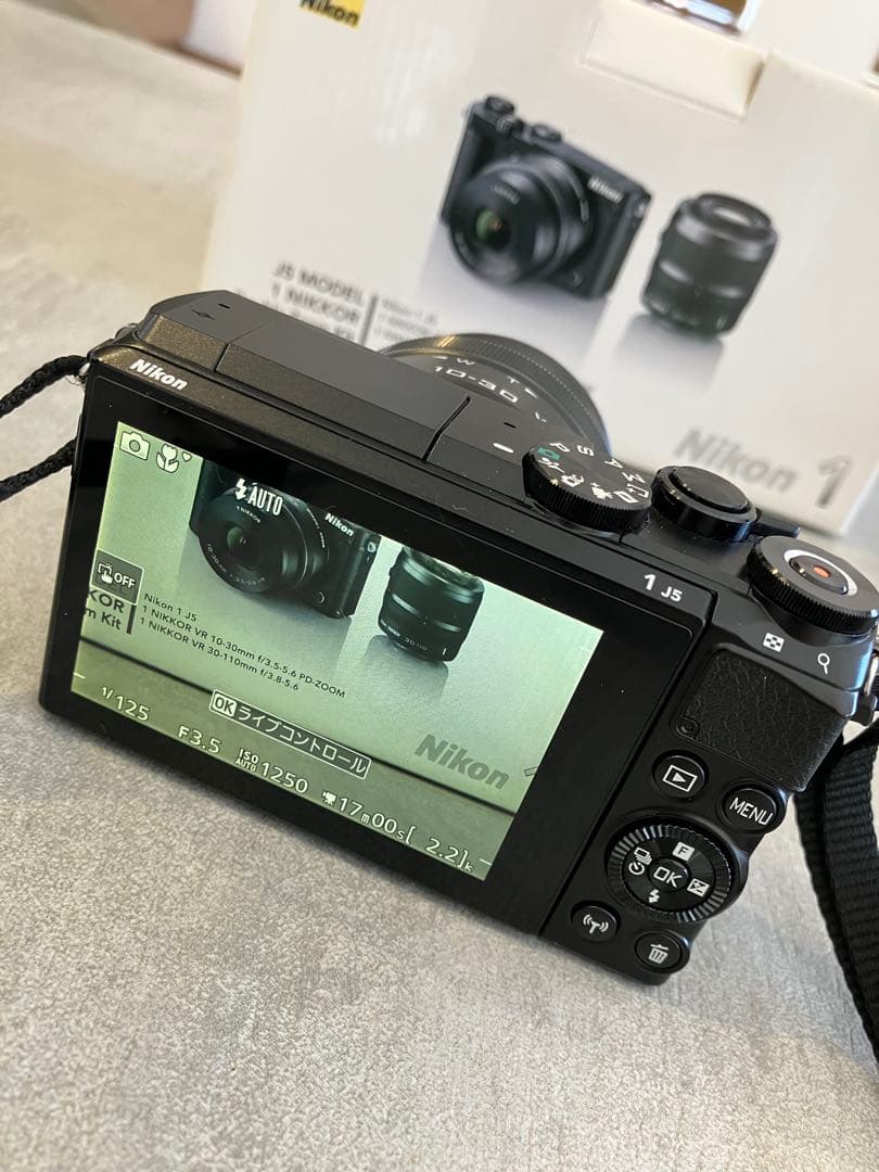 Nikon ミラーレス一眼 Nikon1 J5 ダブルレンズキット ブラック