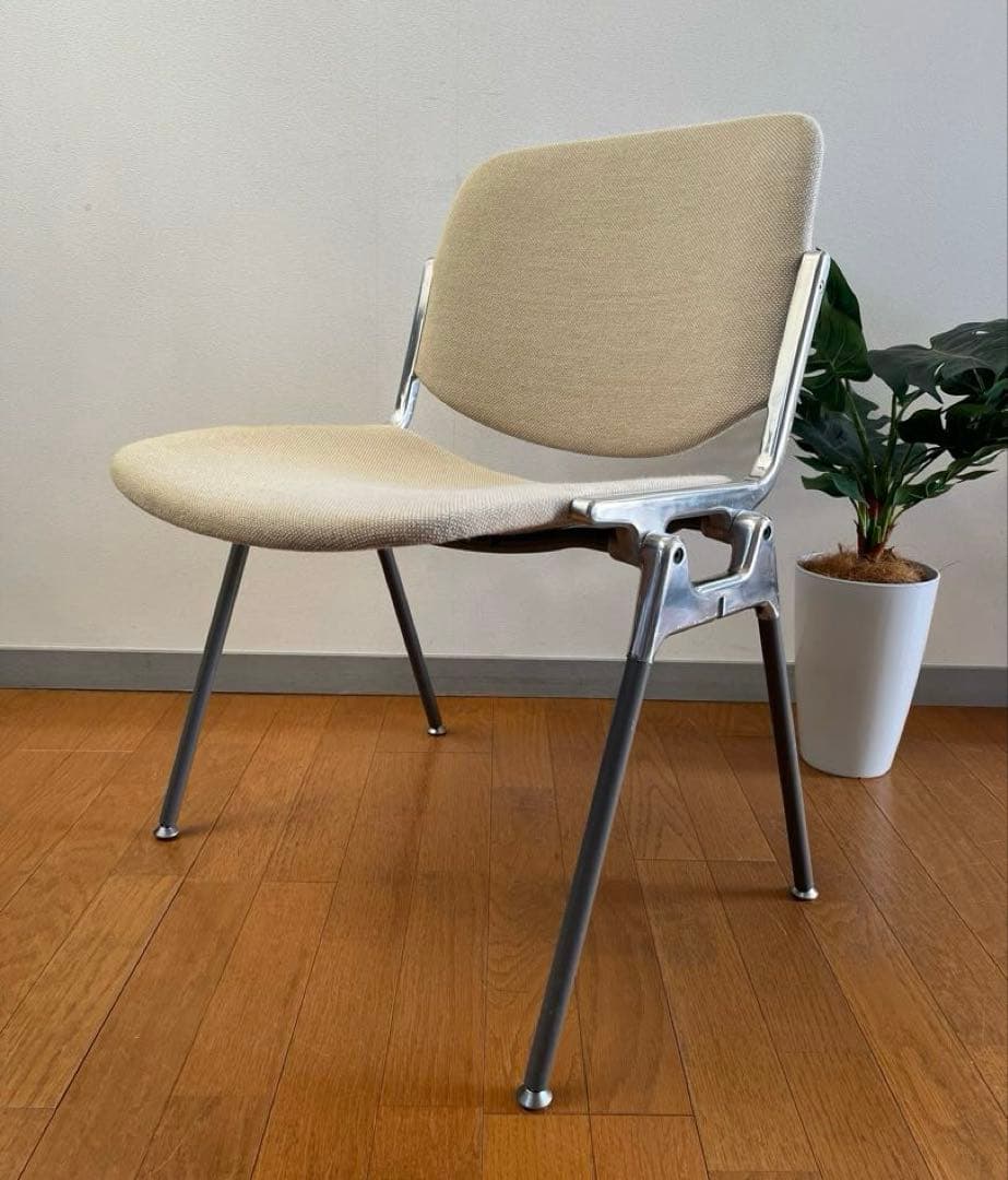 イタリア　ヴィンテージ　カステリチェア　① スタッキング　ミッドセンチュリー