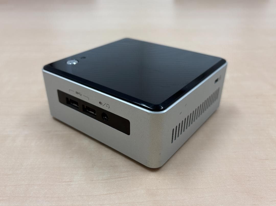 Intel NUC NUC5I3RYH　ミニPC