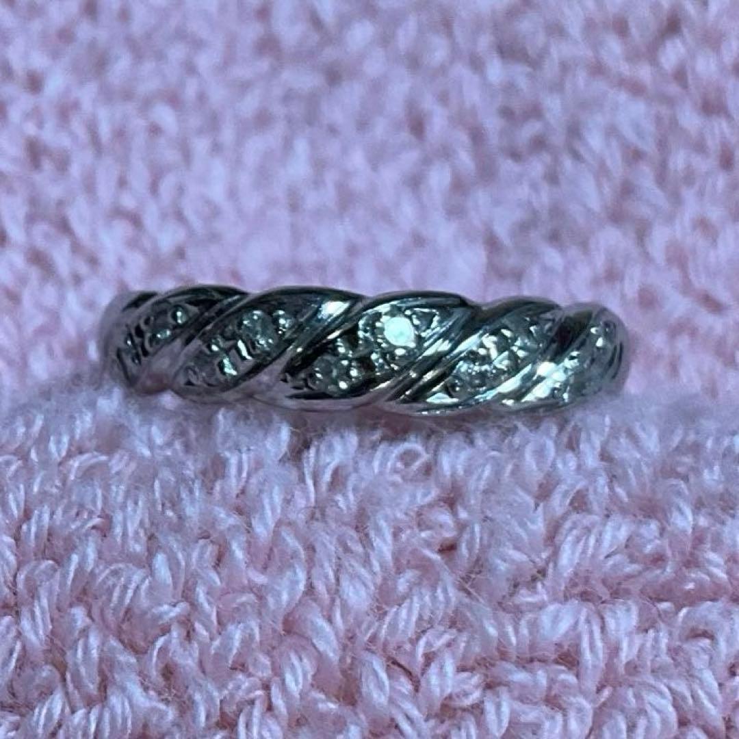 プラチナ ダイヤモンド ツイストデザイン リング 9号