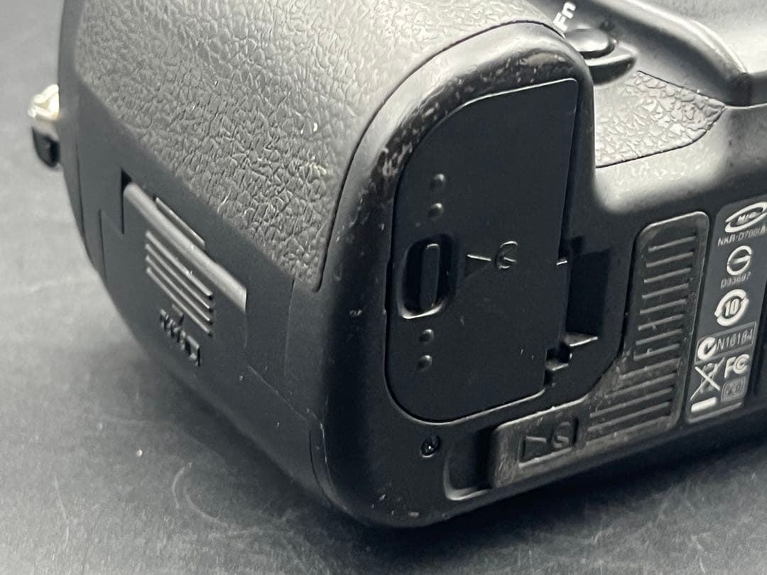 Nikon D700 デジタル一眼レフカメラ 充電器付き