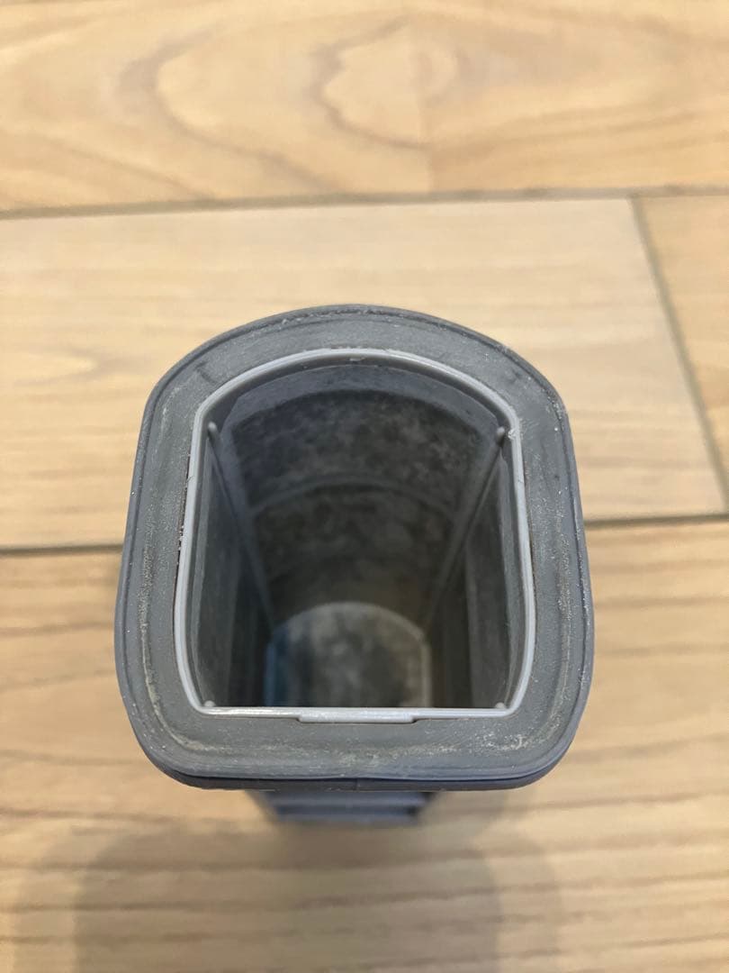 Panasonic セパレート型コードレス掃除機　MC-NS10K