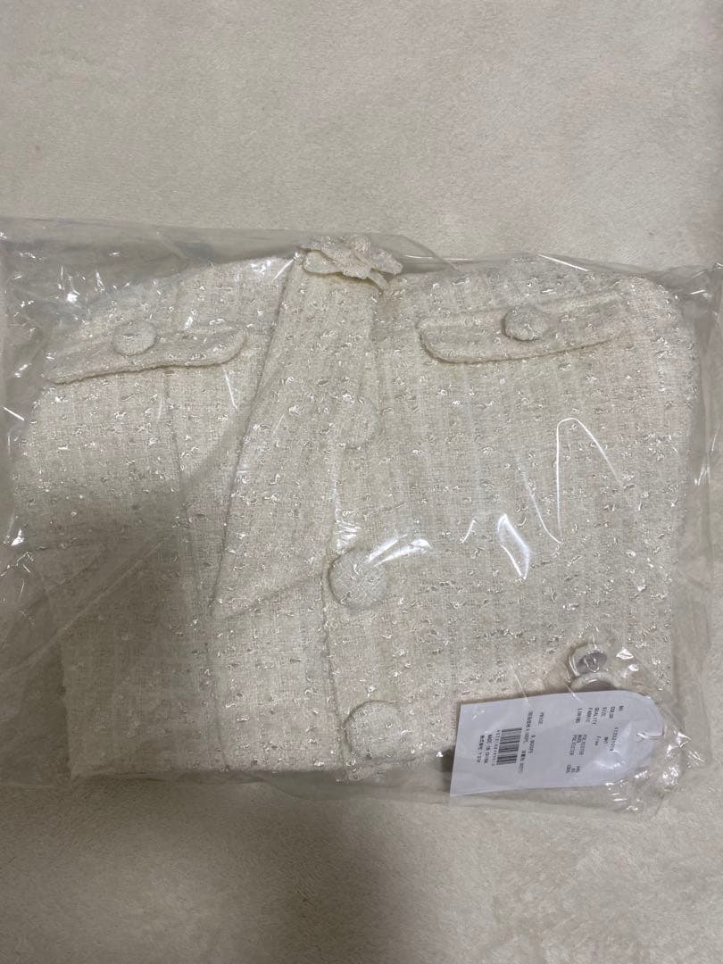 Darich(ダーリッチ)ホルターネックオフショルツイードトップス