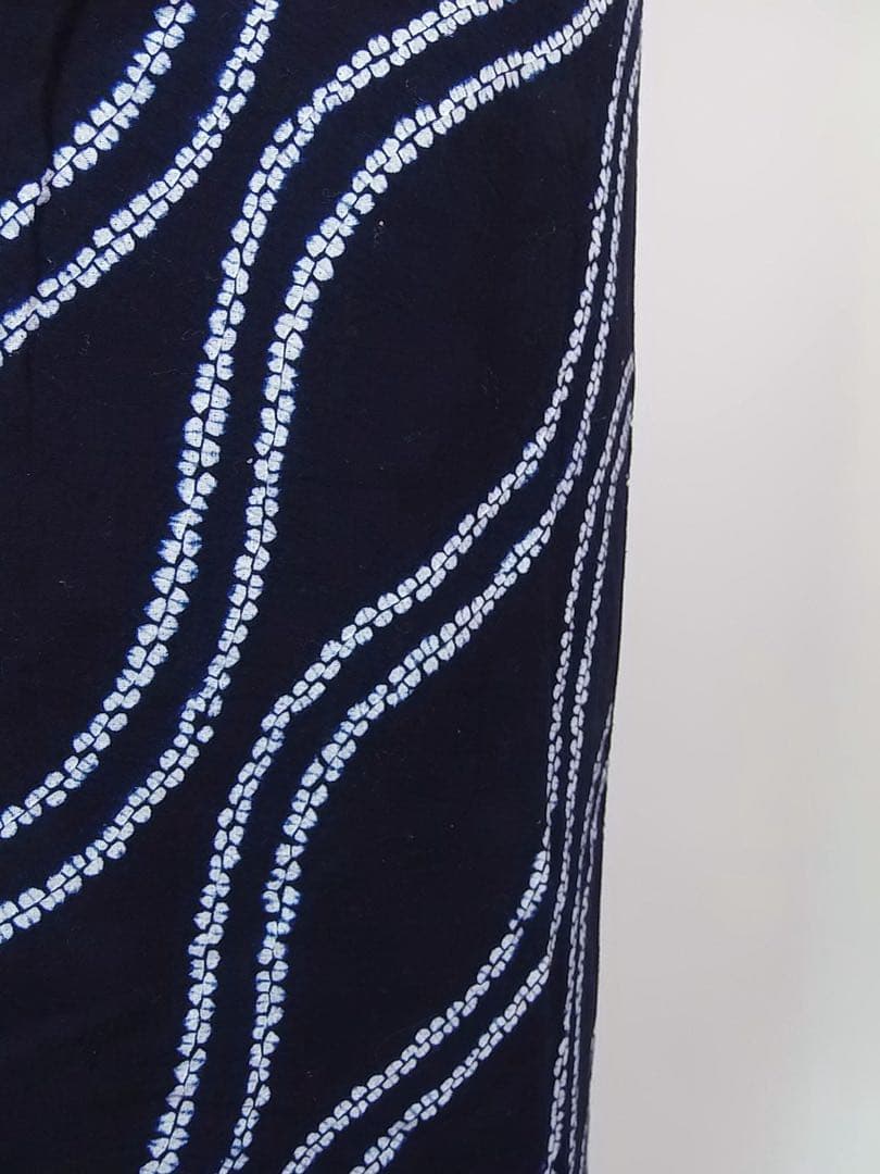 ほぼ美品 有松絞り浴衣 立涌文様　 藍染 夏にぴったりの涼やか着物