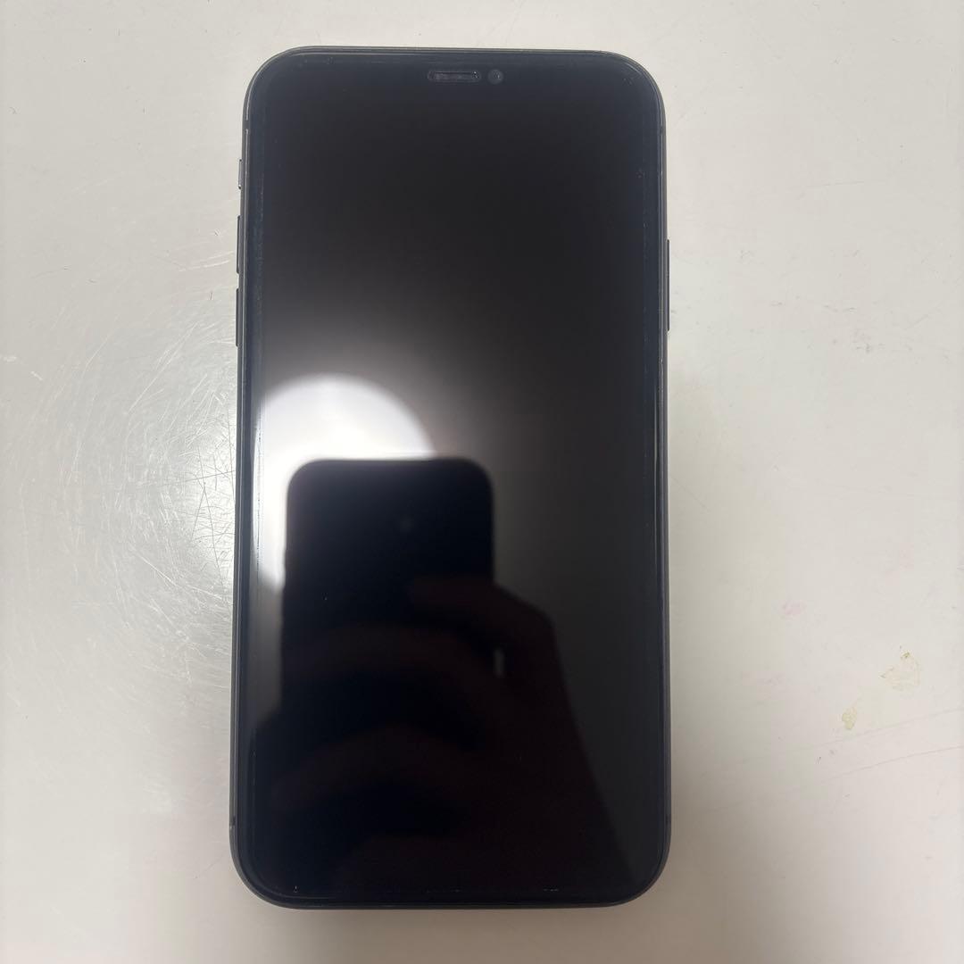 Apple iPhone 11 ブラック 本体