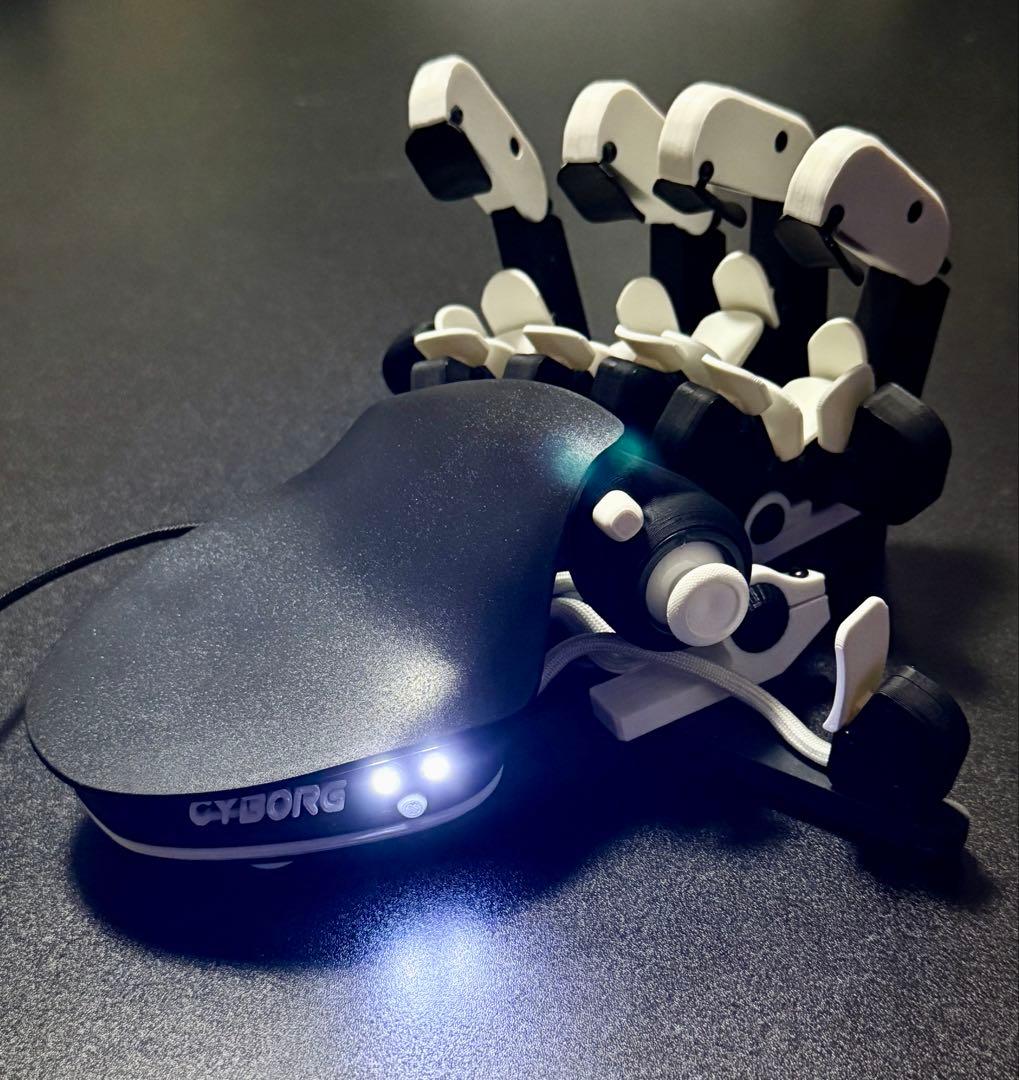 PC用ゲームコントローラー・コンバーター azeron cyborg