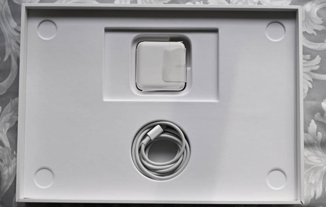 MacBook Air 2020 M1 13インチ 8GB 512GB ゴールド