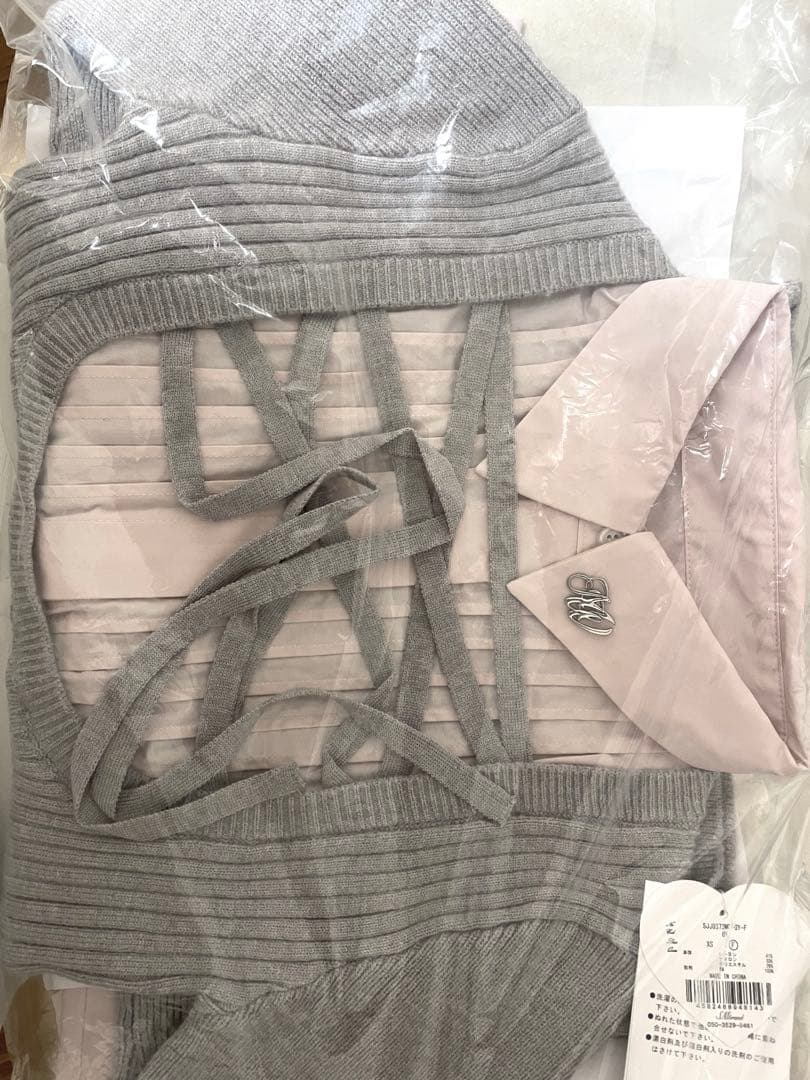 HONEYMEW　レースアップドッキングトップス　ハニーミュウ　グレー