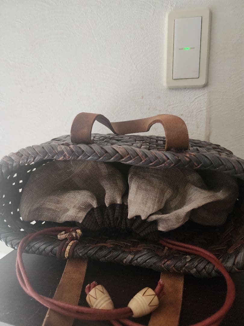 国産山葡萄　アンティークかごバッグ　手作り巾着付き　センソユニコ慈雨等