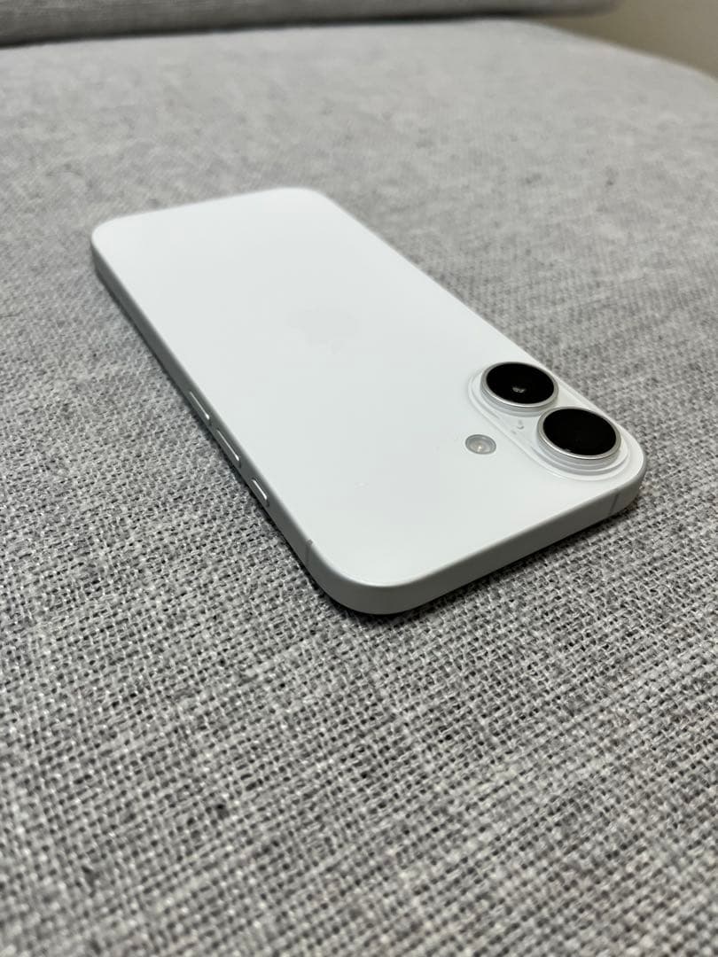 極美品 iPhone16 256GB ホワイト SIMフリー 残債無し