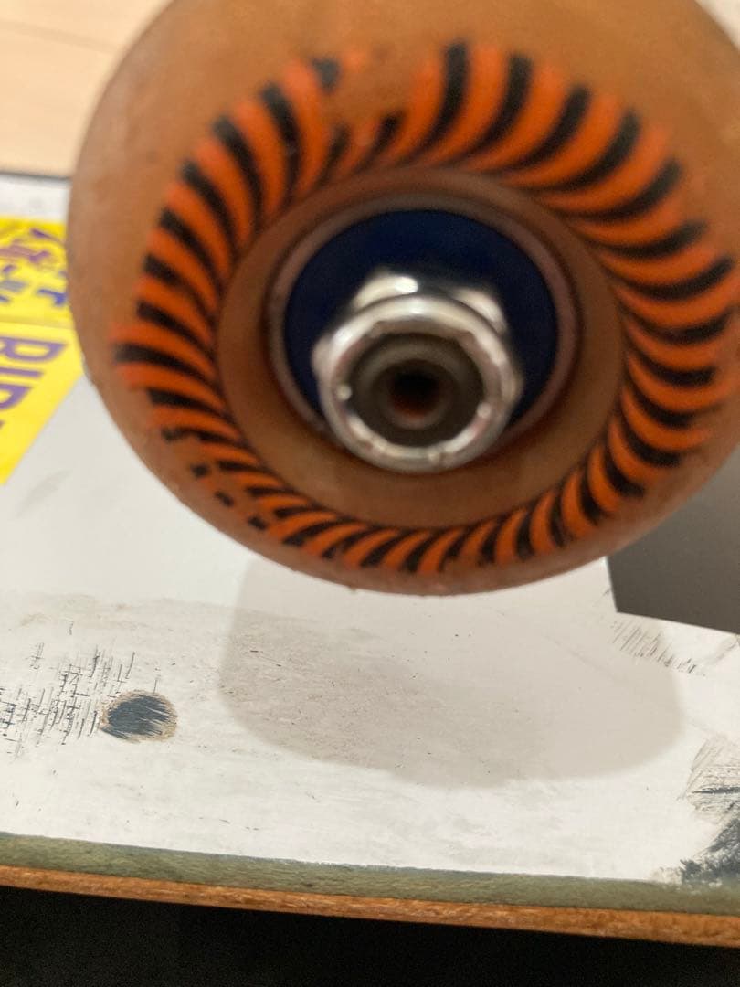 スケボー スケート スケートボード デッキ コンプリート THUNDER ホロー