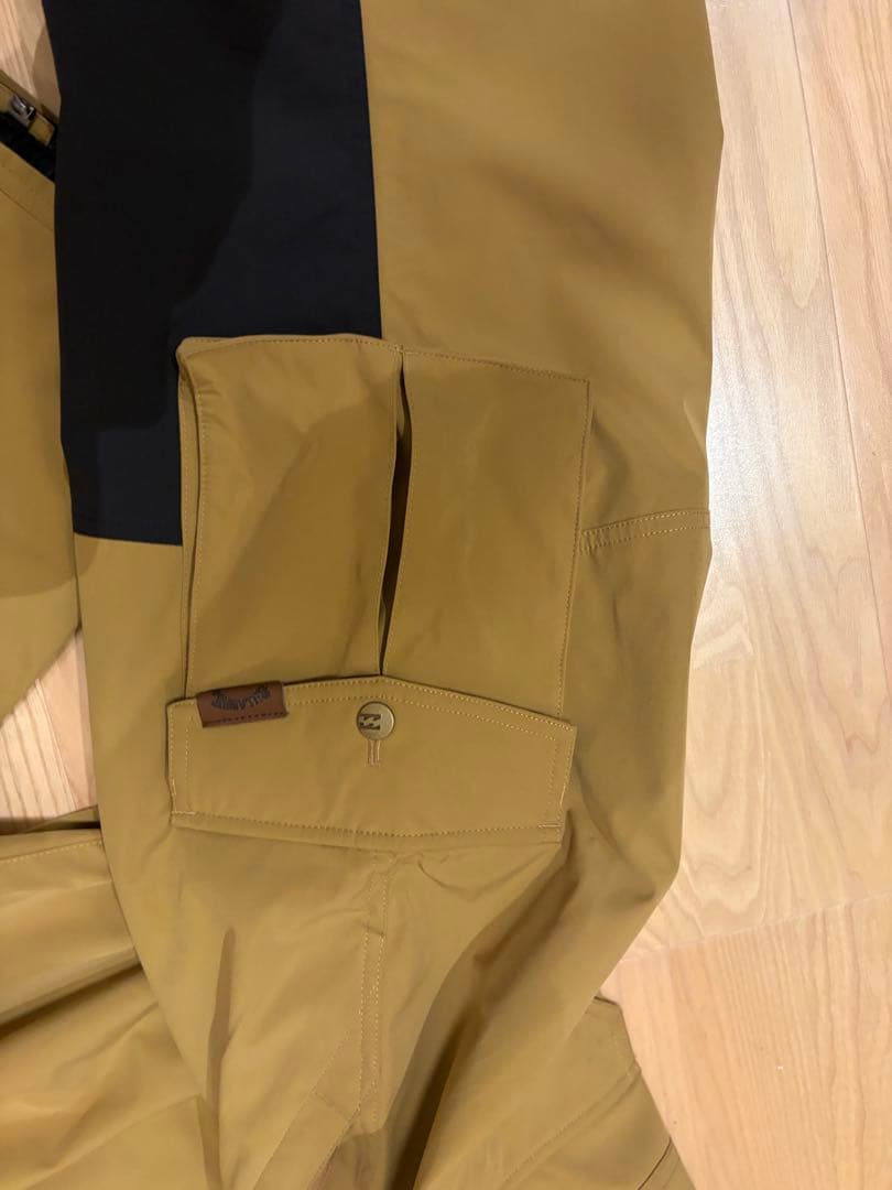 Billabong ビブパンツ　オーバーオール スノーボードパンツ