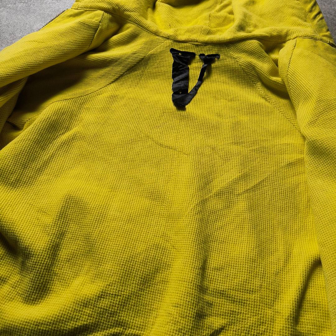 VLONEヴィーロンダック地アクティブジャケットグランジイエロー短丈フーディー
