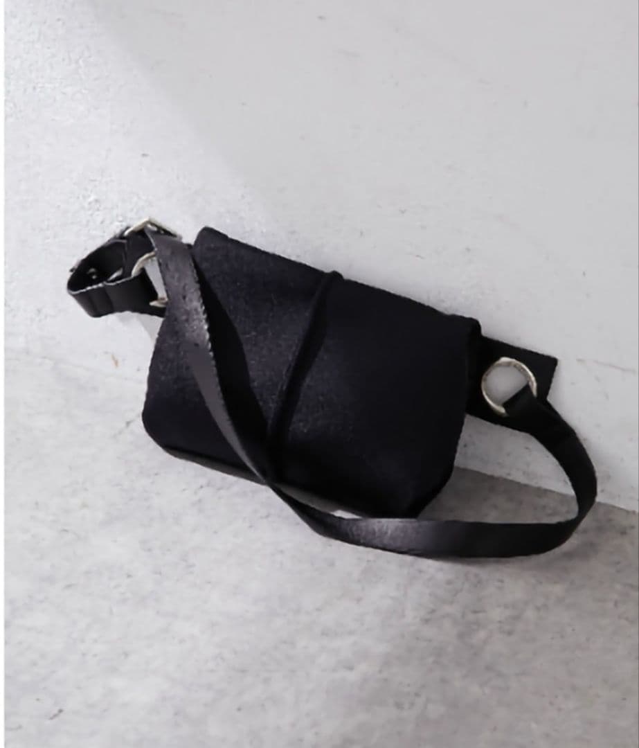 kawa-kawa ボディバッグ