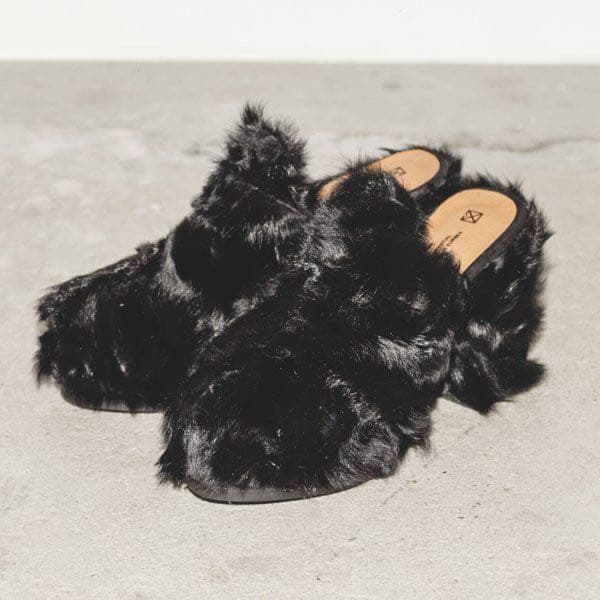 靴 MAISON EUREKA - LAMB FUR MULES /EU38
