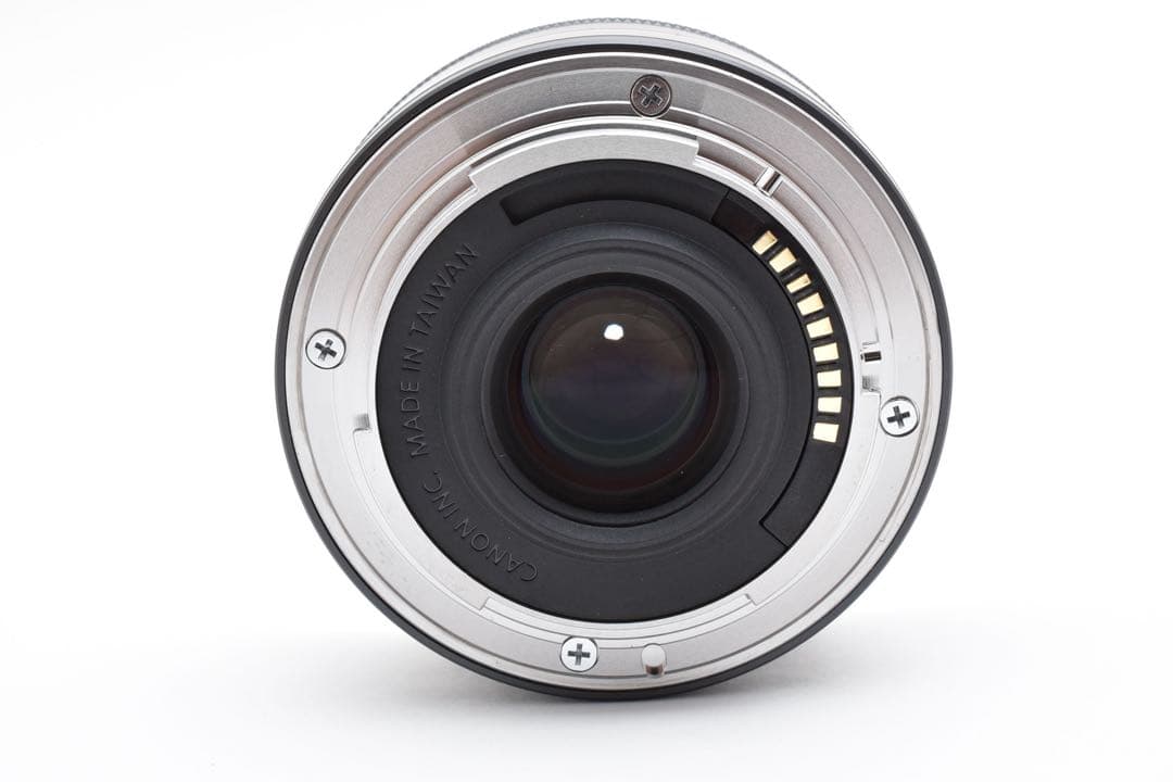【極美品】 キヤノン Canon EF-M 22mm F2 STM ブラック